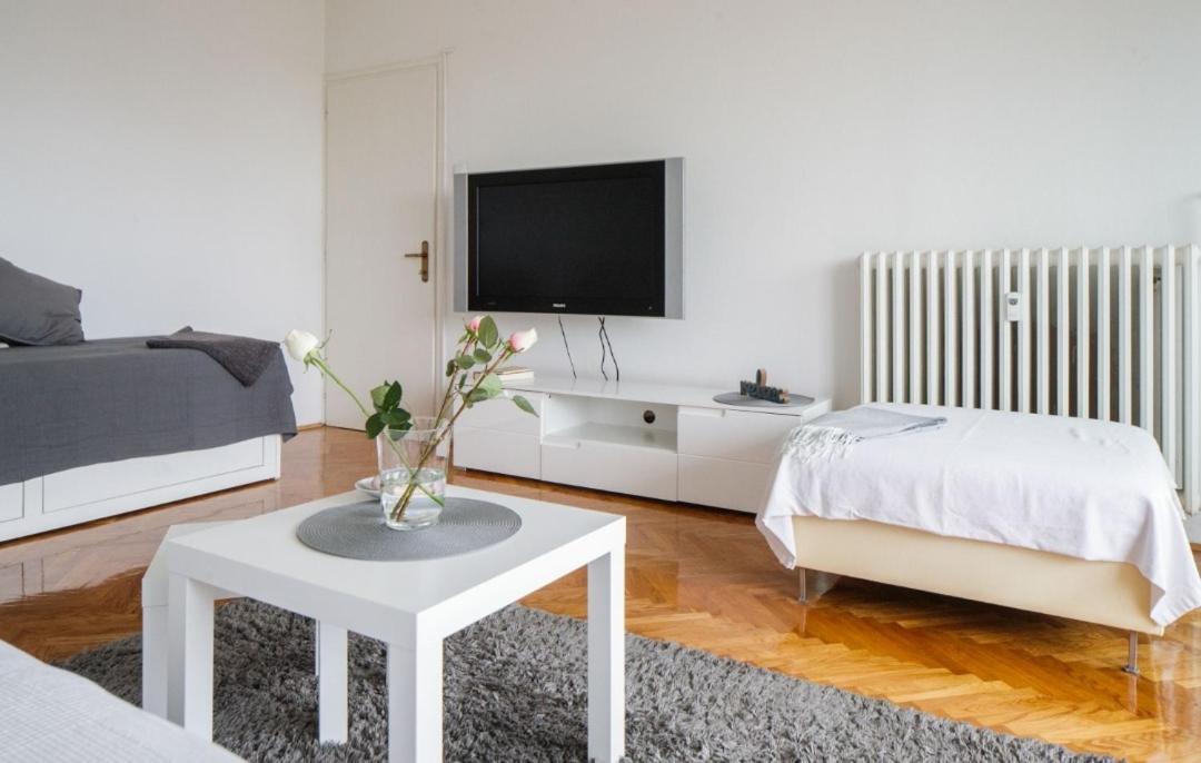 Relax Central Apartment Zagabria Esterno foto